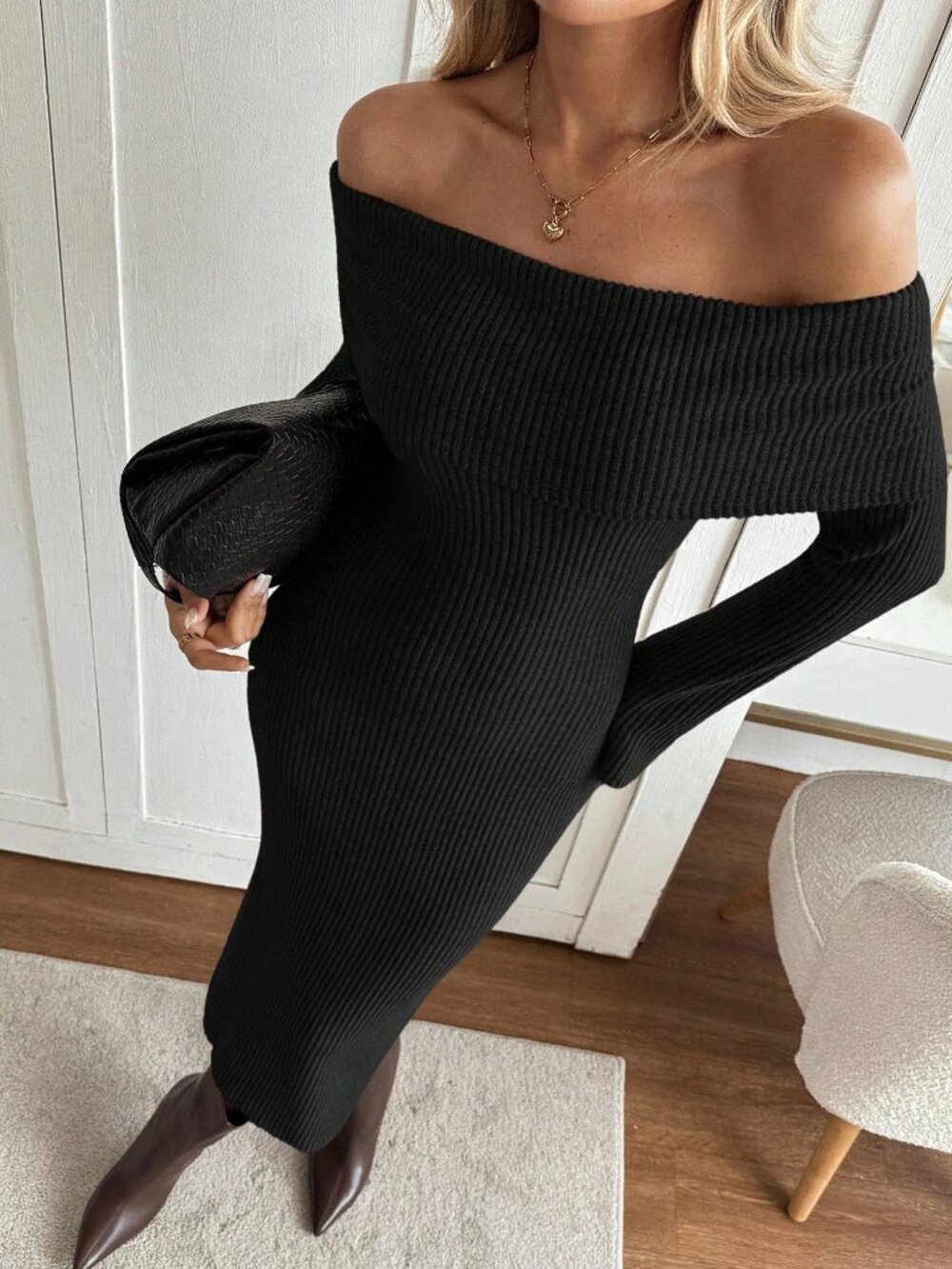 Black Elegant Women's Casual Off Shoulder Fuzzy Ribbed Long Sleeve Midi Dress - Picture 1 of 5